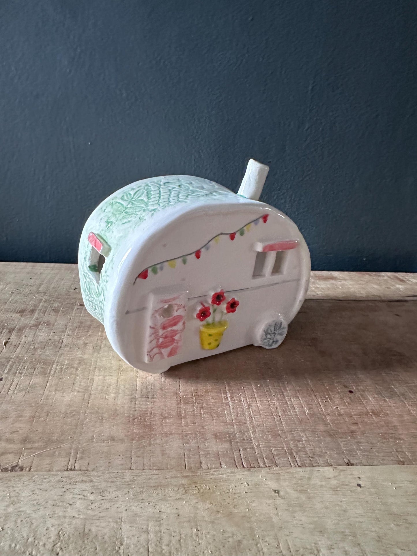 Beautifully Handmade Ceramic Tea Light Caravan