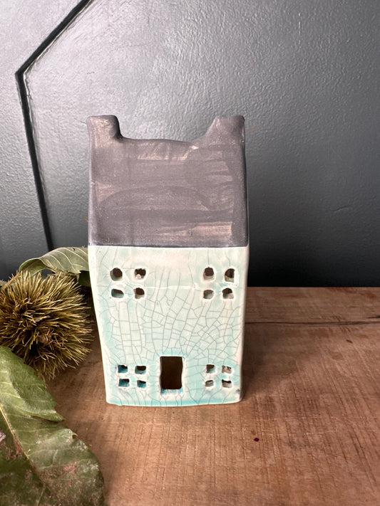 Hand made Ceramic Tealight House