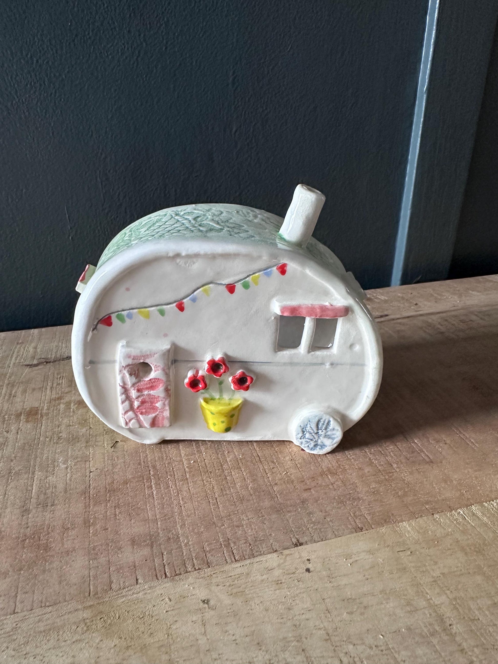 Beautifully Handmade Ceramic Tea Light Caravan