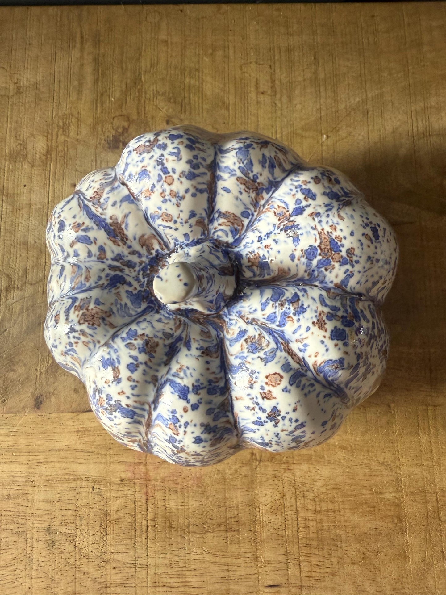 Ceramic Pumpkin Sculpture - Autumn/Halloween/Winter Decoration