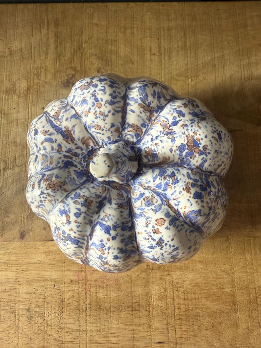 Ceramic Pumpkin Sculpture - Autumn/Halloween/Winter Decoration