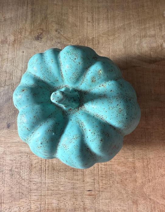 Ceramic Pumpkin Sculpture - Autumn/Halloween/Winter Decoration