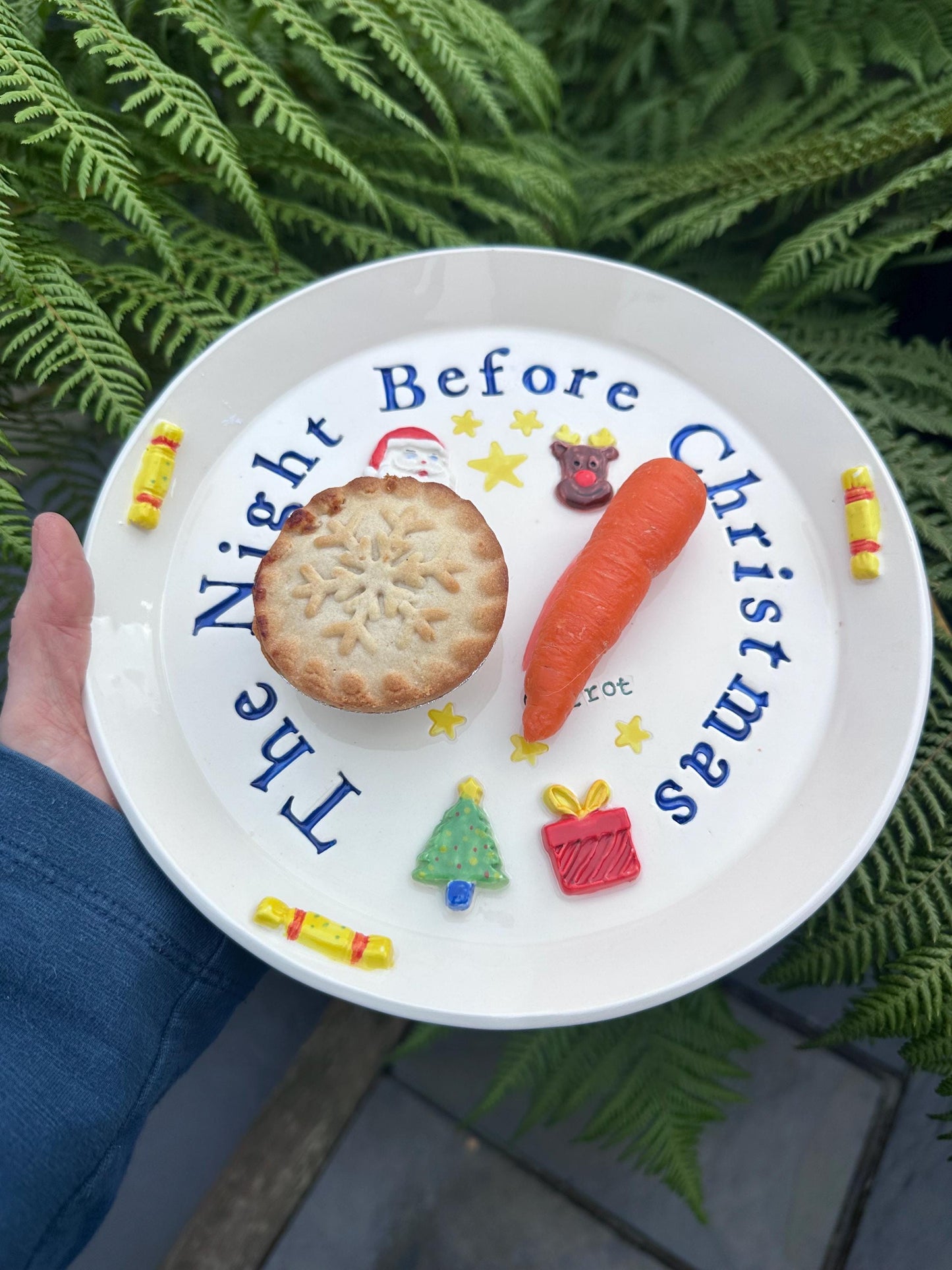 Ceramic Christmas Eve Santa Plate - A lovely handmade Keepsake.